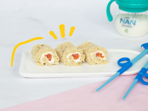 platos con rollitos de salmón para bebé vaso entrenador con leche nan platos con rollitos de salmón para bebé vaso entrenador con leche nan