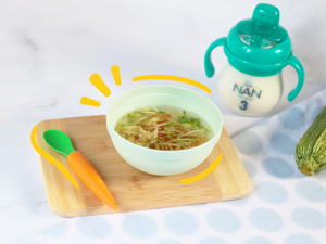plato de sopa de verduras ralladas vaso entrenador con leche nan 3 plato de sopa de verduras ralladas vaso entrenador con leche nan 3