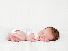 recién-nacido-durmiendo recién-nacido-durmiendo-mi bebe duerme mucho