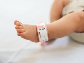 Determinación del grupo sanguíneo durante el embarazo: importancia, factor RH y prueba para la salud materno-fetal.