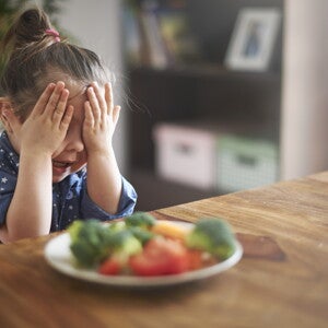 La alimentación adecuada previene la desnutrición La alimentación adecuada previene la desnutrición