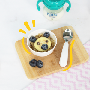 plato de quinoa con guayaba y arandanos en forma de osito vaso con leche nan plato de quinoa con guayaba y arandanos en forma de osito vaso con leche nan