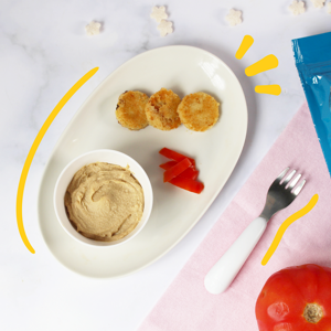 plato con falafel para bebé acompañado de Gerber Puffs plato con falafel para bebé acompañado de Gerber Puffs
