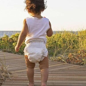 Baby's Feeding and Development Guides Baby's Feeding and Development Guides