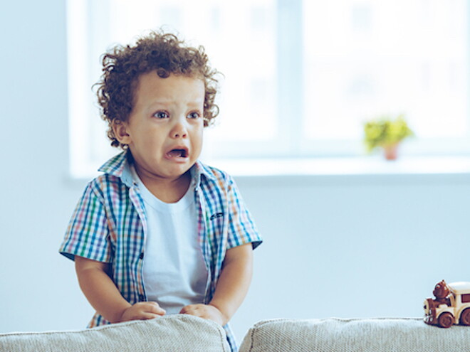 niño llorando niño llorando