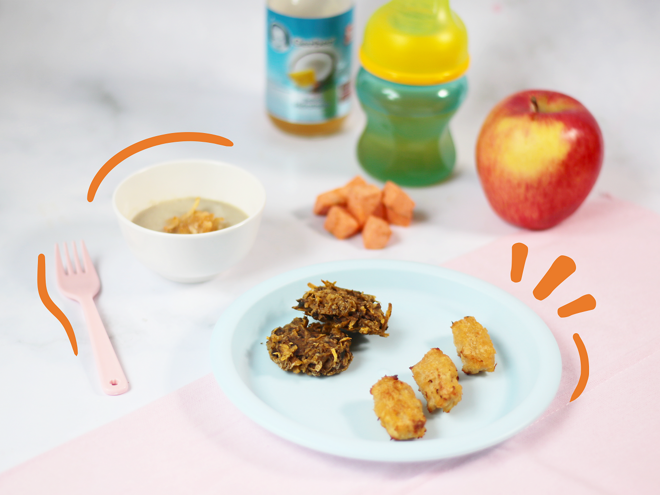 plato con croquetas de camote vasito para bebe con jugo y manzana plato con croquetas de camote vasito para bebe con jugo y manzana