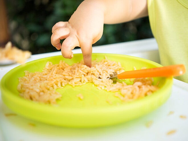 ¿Tu bebé está listo para comer con las manos? ¿Tu bebé está listo para comer con las manos?