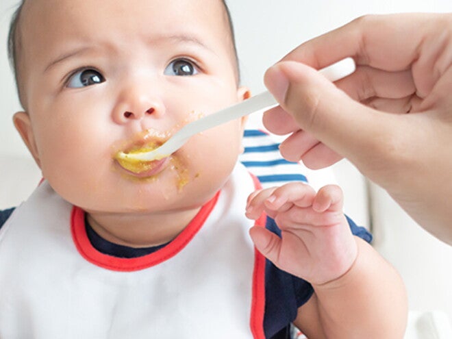 Primeros alimentos sólidos para mi bebé Primeros alimentos sólidos para mi bebé