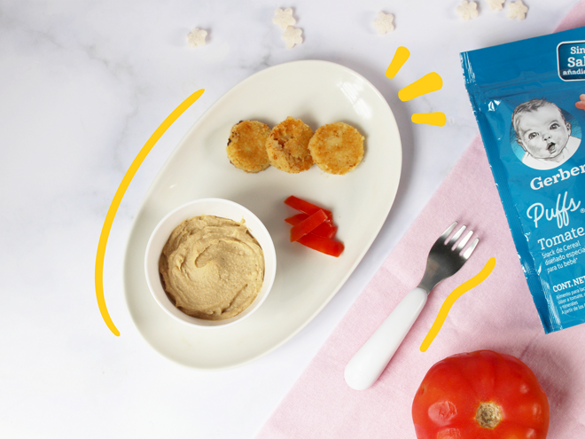 plato con falafel para bebé acompañado de Gerber Puffs plato con falafel para bebé acompañado de Gerber Puffs